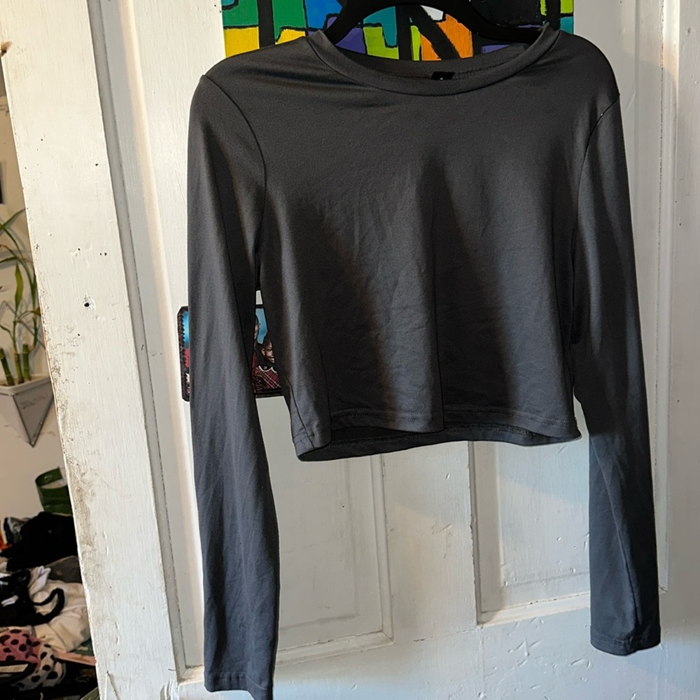 Cropped shirt